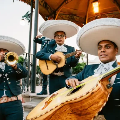 Mariachis en El Refugio