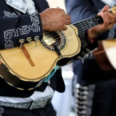 Mariachis en Epigmenio González